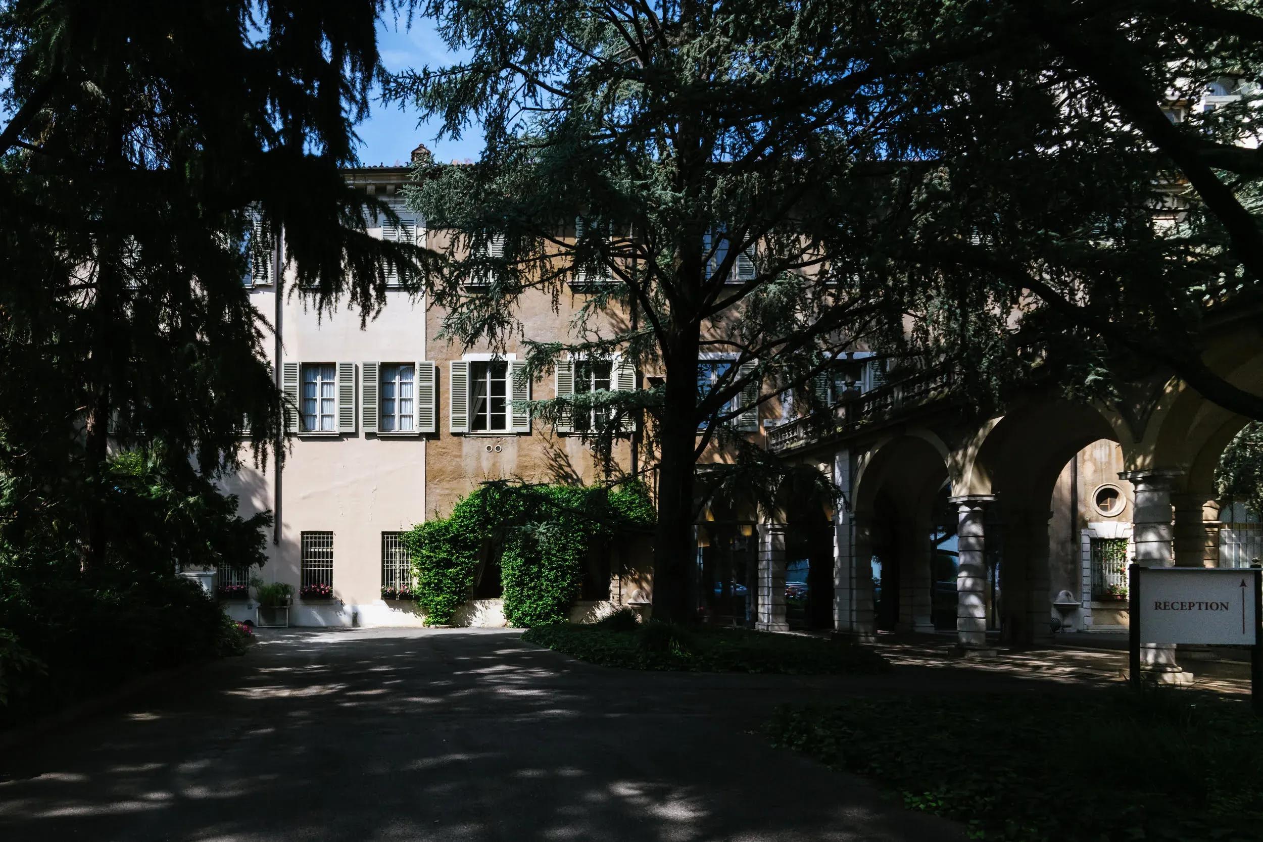 centro-paolo-vi-giardino-struttura