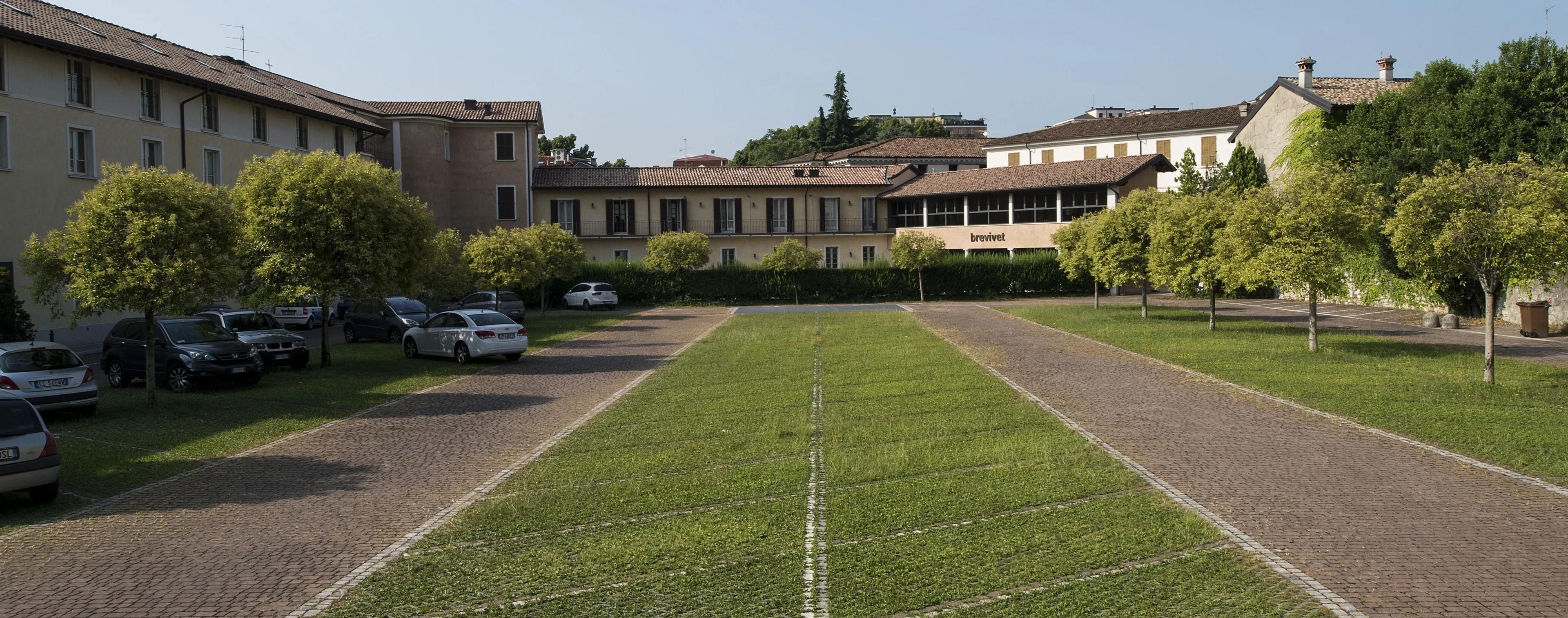 centro-paolo-vi-parcheggio-struttura